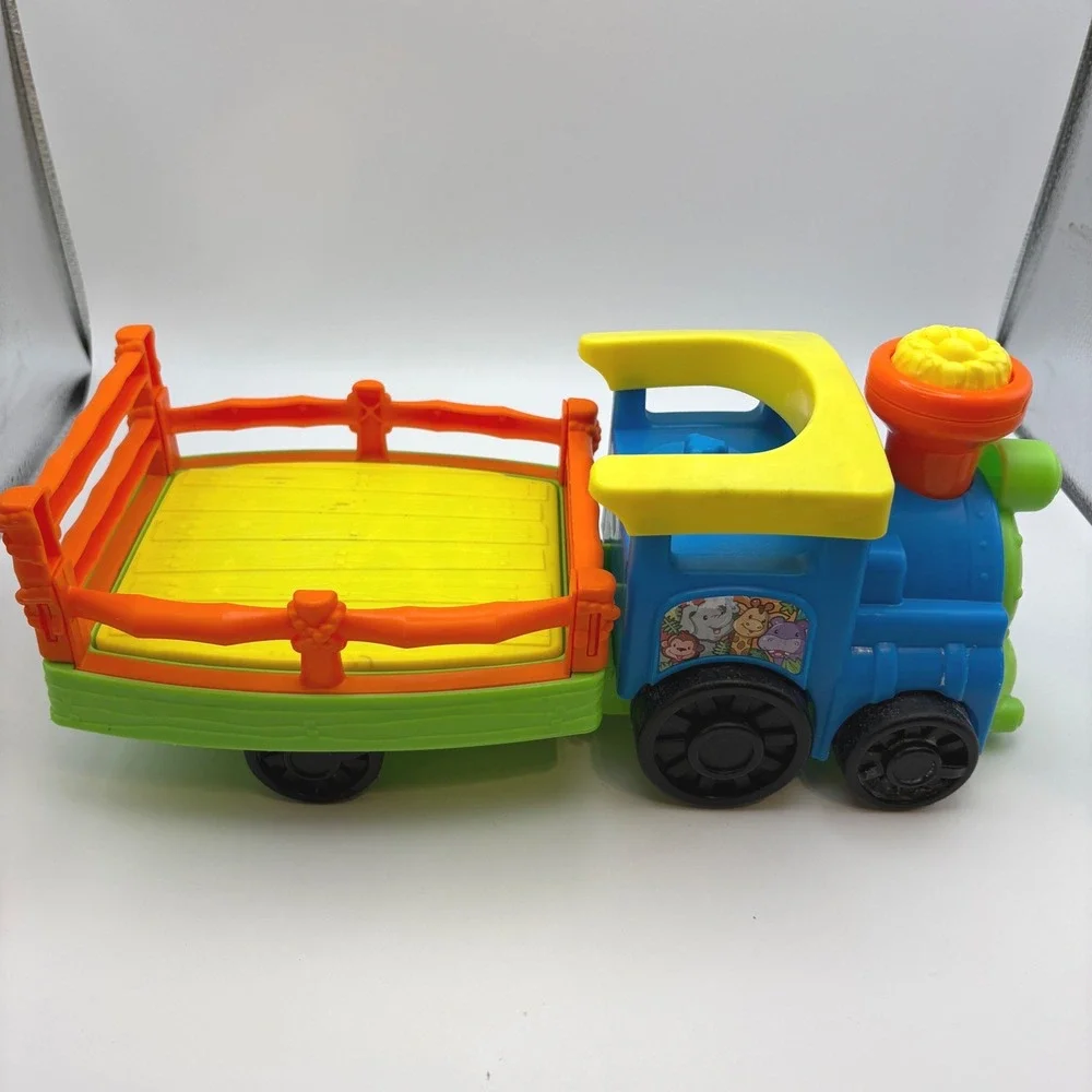 Fisher-Price Little People Choo Choo Zoo Train Musical Toy Blue Vehicle Sounds